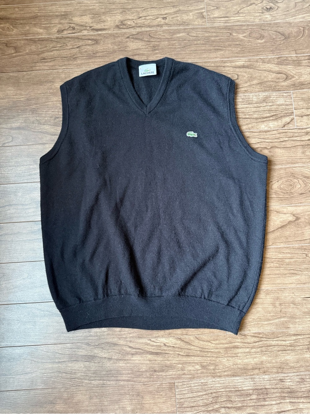 Lacoste Men’s Wool V‑Neck Sweater Vest – Black – Size 6
